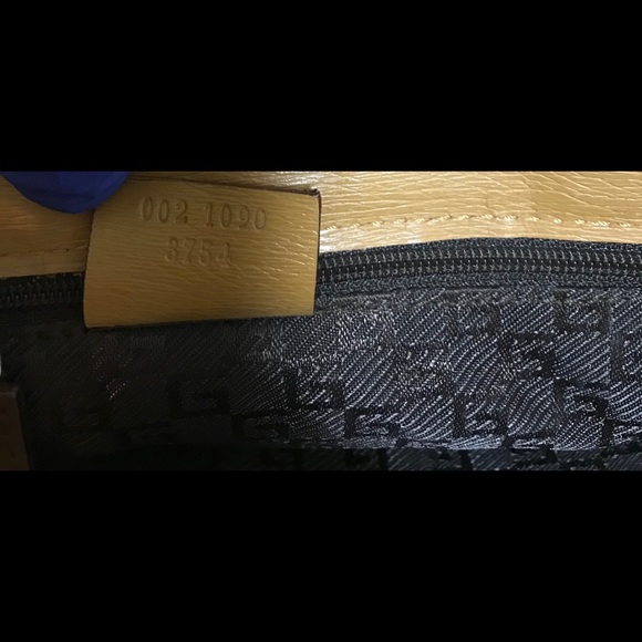 Authentic Gucci Hand Bag - Picture 5 of 8